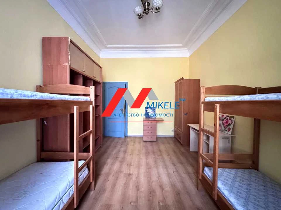 Apartment. Khreshchatyk st.