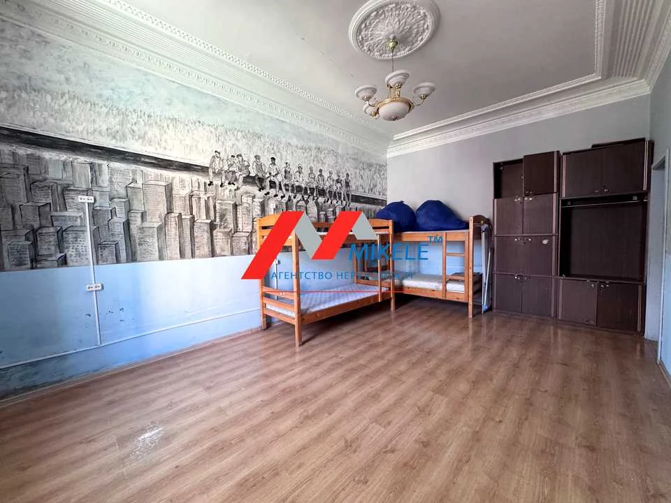 Apartment. Khreshchatyk st.