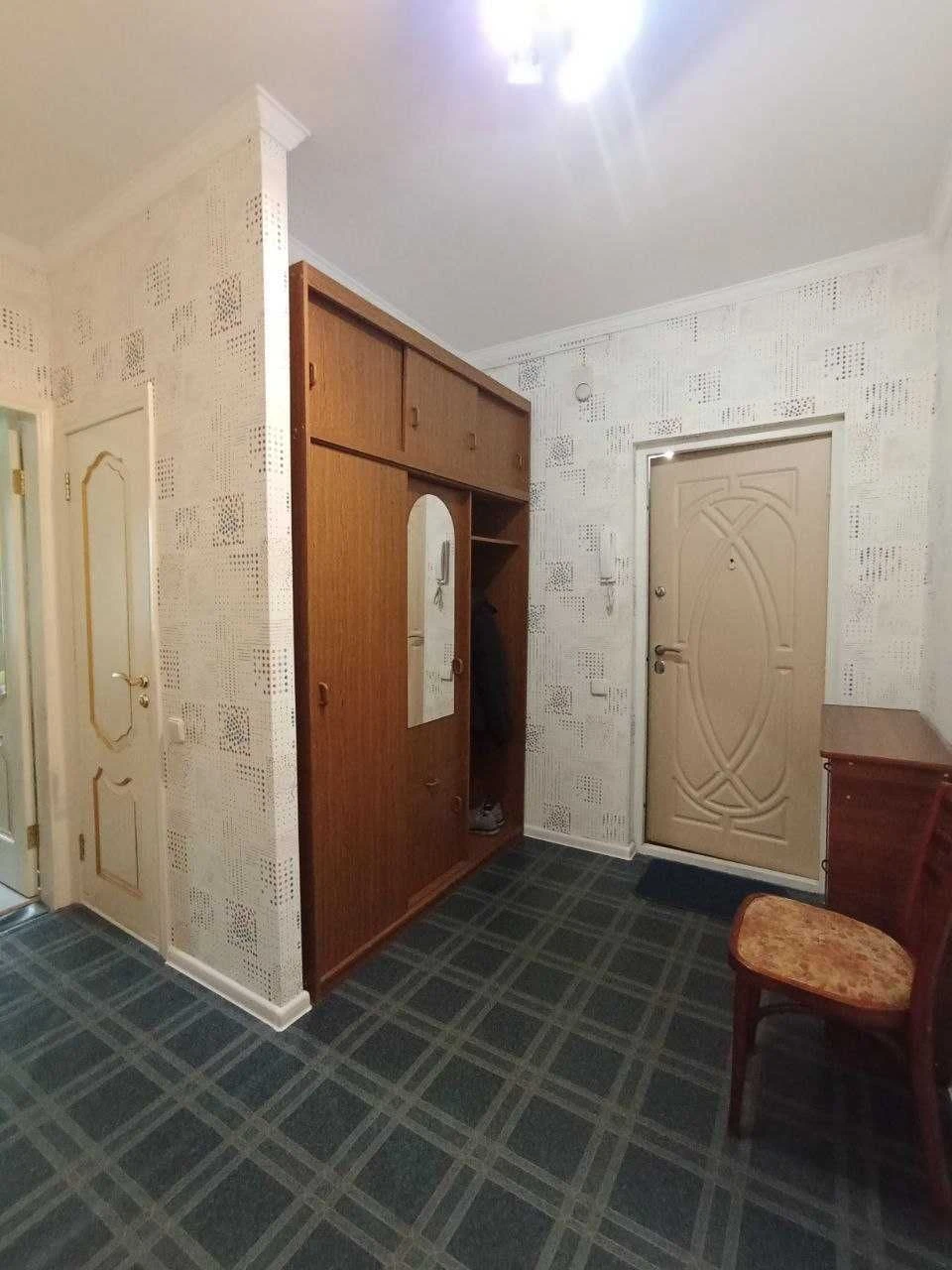 Продається двокімнатна квартира