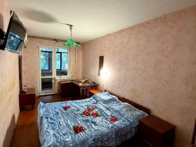 Apartment. Дніpro, Naberezhna Perevomohy st.