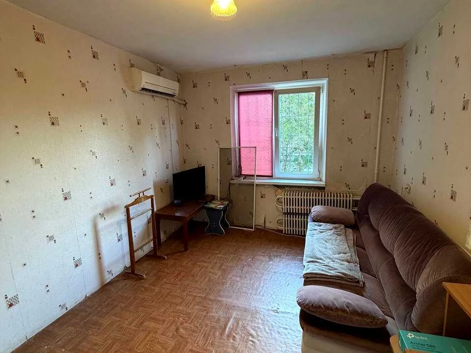 Apartment. Дніpro, Naberezhna Perevomohy st.