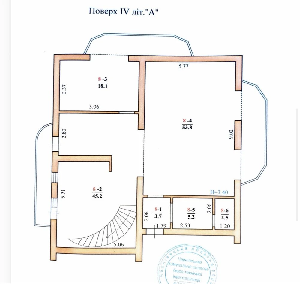Sale of a two-story penthouse apartment, with a garden area