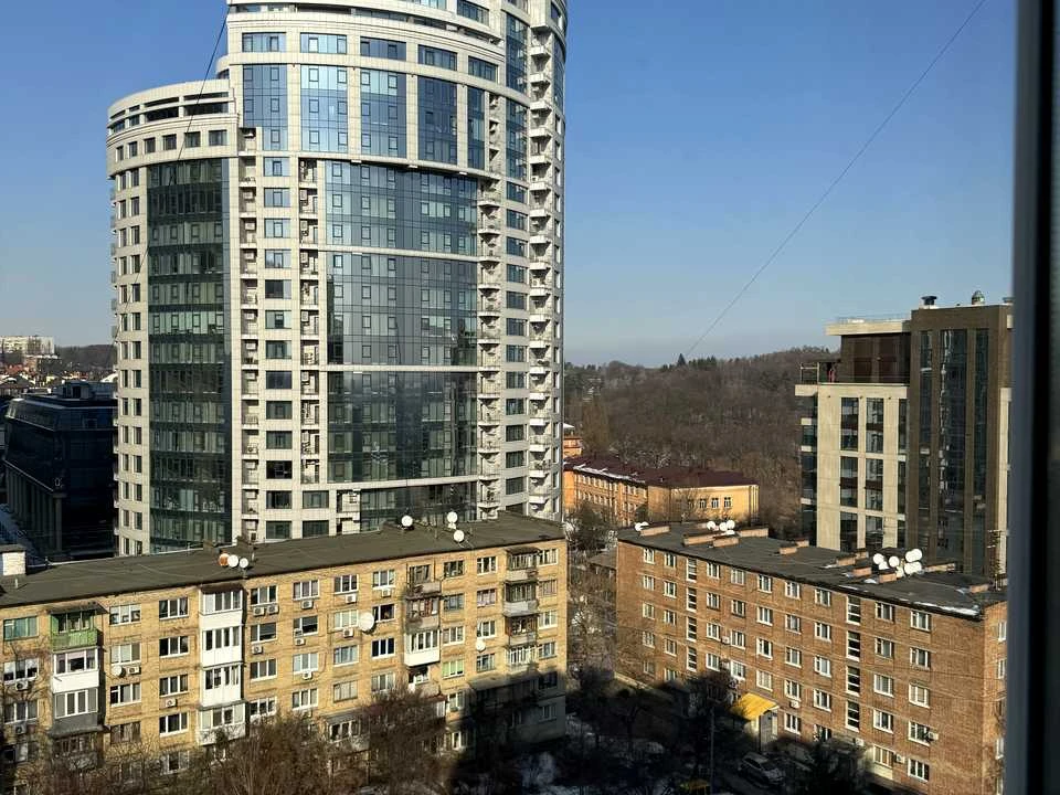 Квартира. Київ, Звіринецька вул.