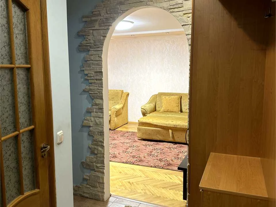 Apartment. Borshchivska st., Kyiv