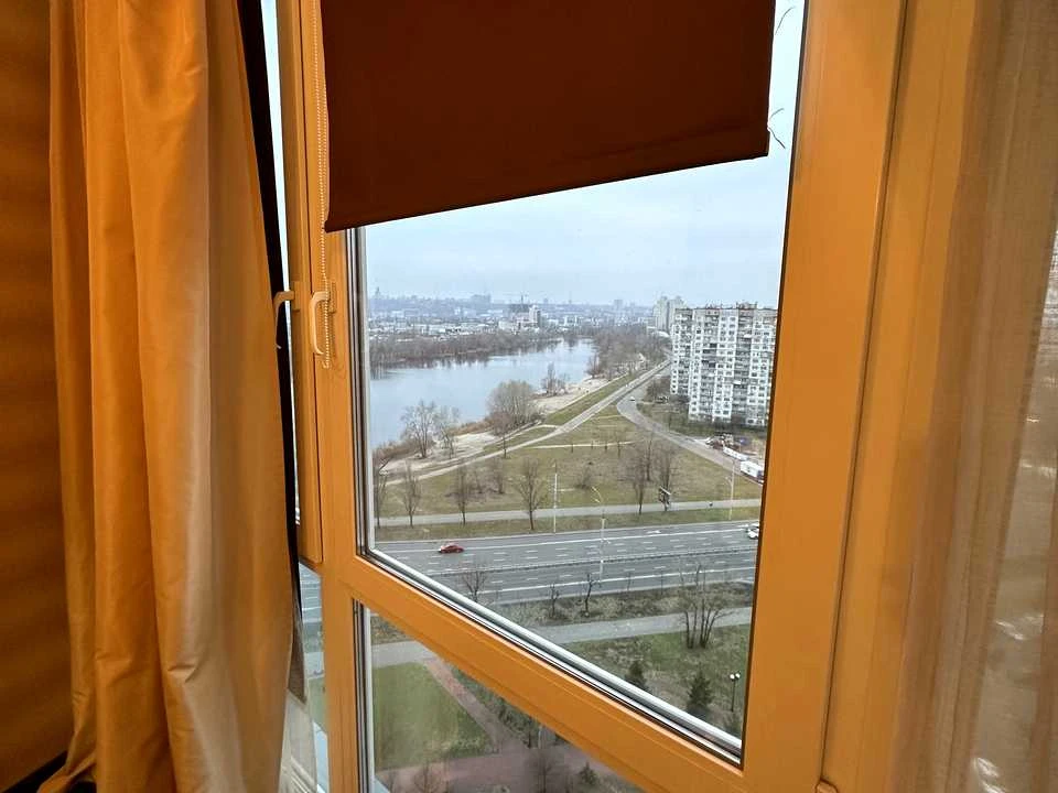 Квартира. Київ, Володимира Івасюка просп.