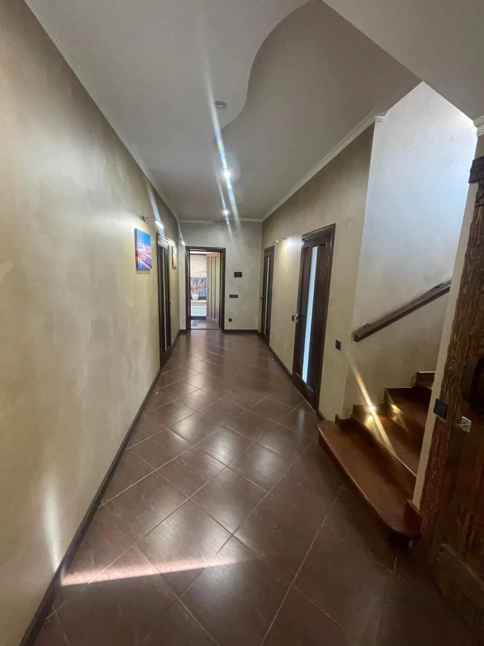 Продаж Будинок 186 м² + гостьовий будинок 45 м², 11 соток, К