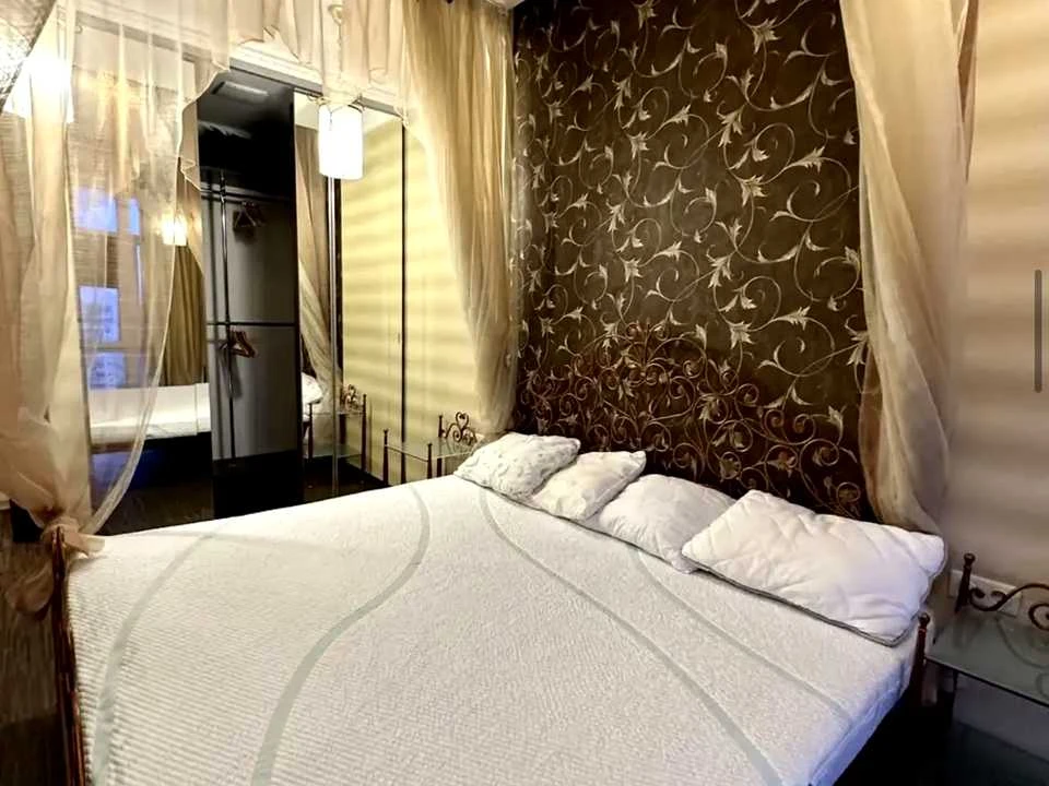 Apartment. Volodymyr Iasiuk Street, Kyiv