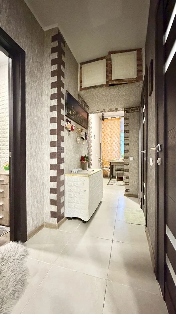 For Sale: 2-bedroom apartment on Working Street