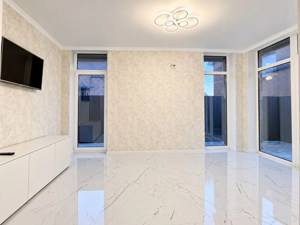 Exclusive corner townhouse with renovation 110m2