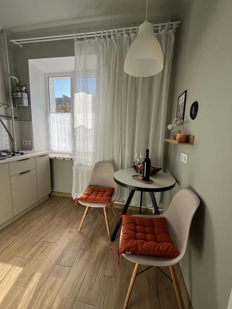 One-bedroom apartment in the center, Khreshchatyk, new renovation