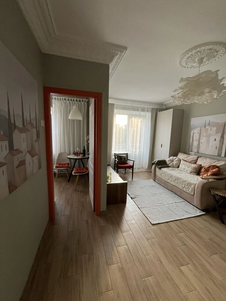 One-bedroom apartment in the center, Khreshchatyk, new renovation