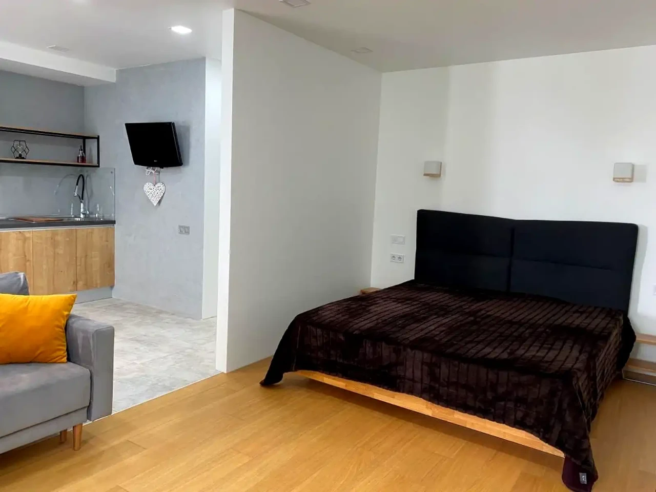 Rent 1-bedroom apartment 46.8 m² 12th floor