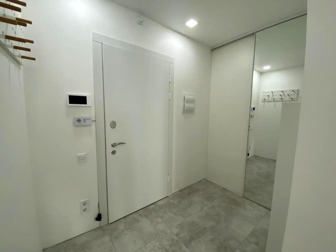Rent 1-bedroom apartment 46.8 m² 12th floor