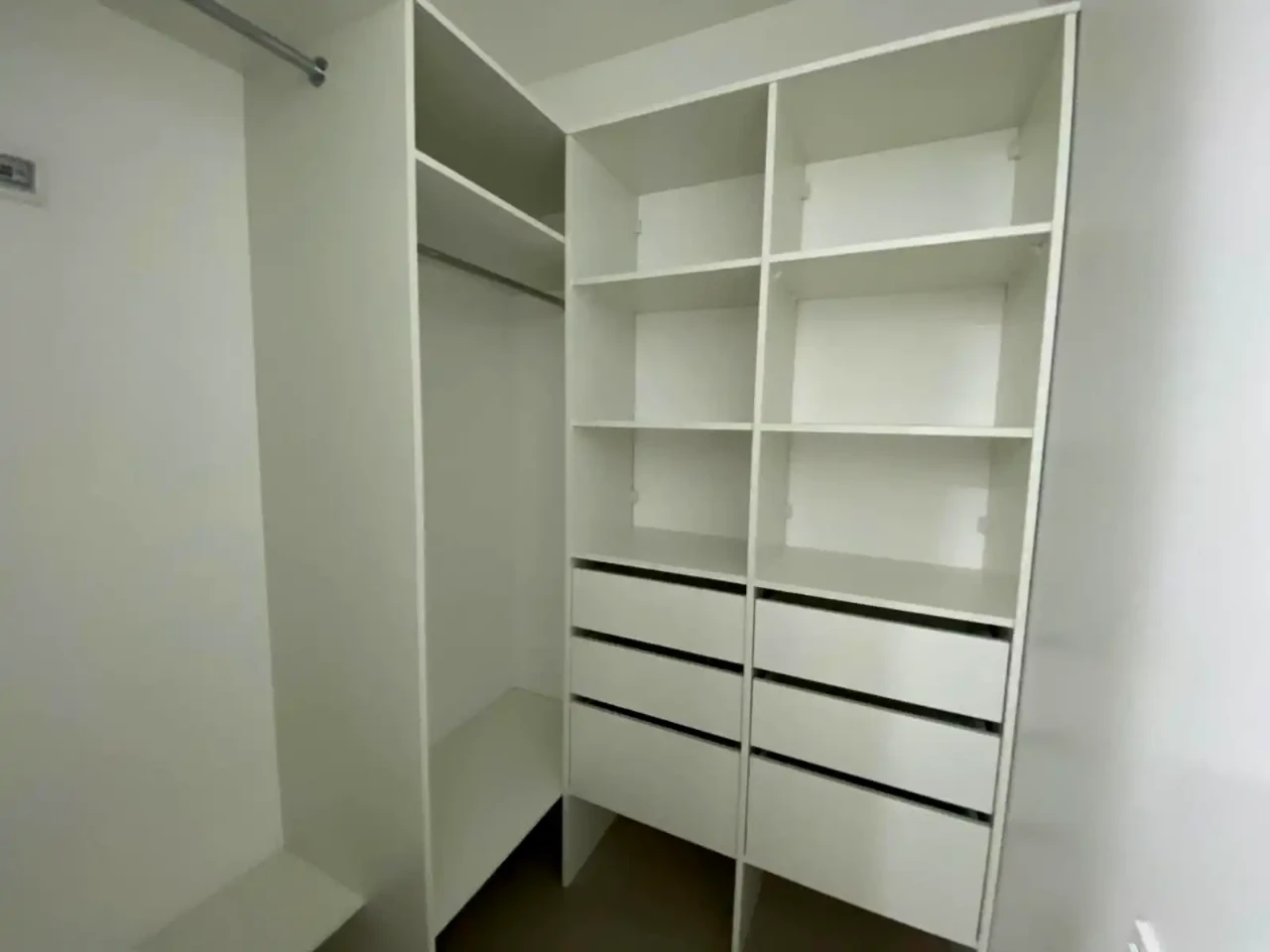Rent 1-bedroom apartment 46.8 m² 12th floor