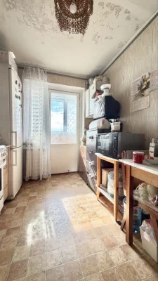 Продам 3к квартиру р-н Титова