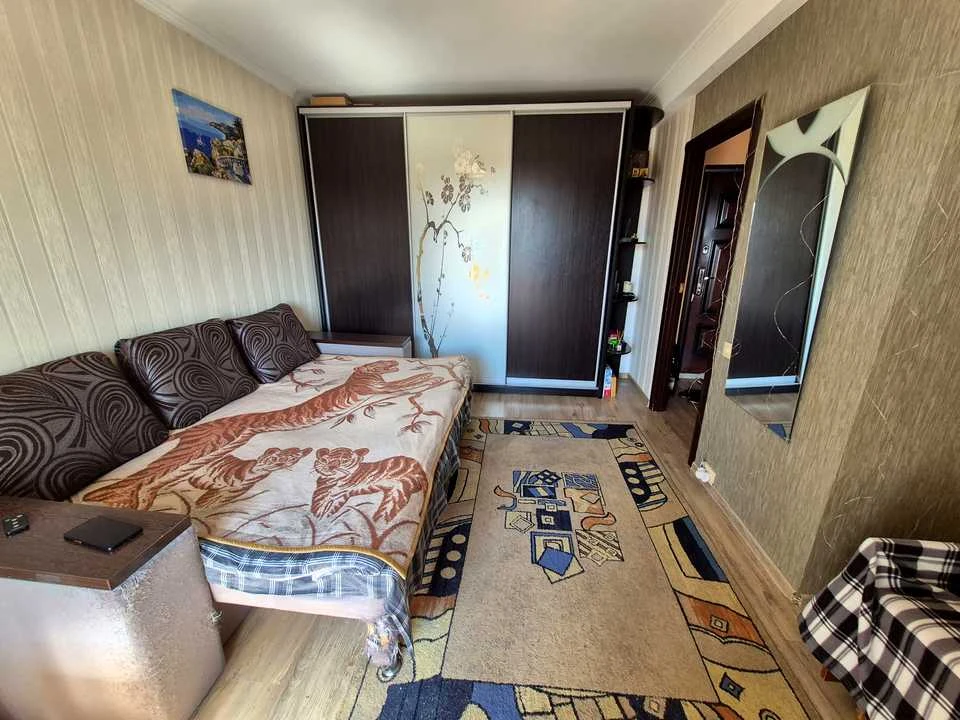 Apartment. Kyiv, Lesya Kurbasa Avenue.
