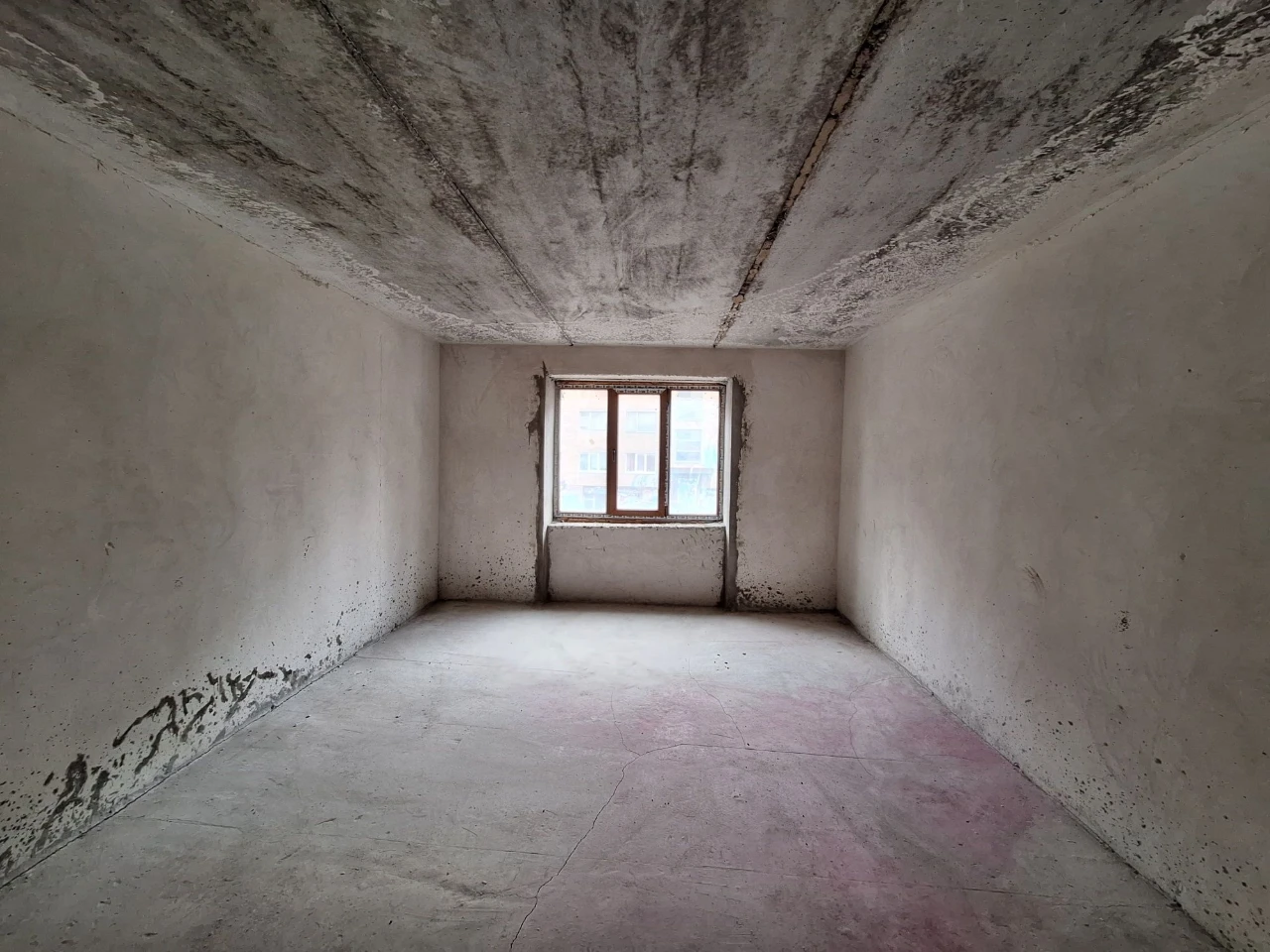 New 2-room apartment in the center, on Шевchenko Street, near a dental clinic