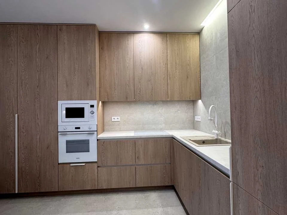 Apartment. Uzhhorod, Verbny Prospect.