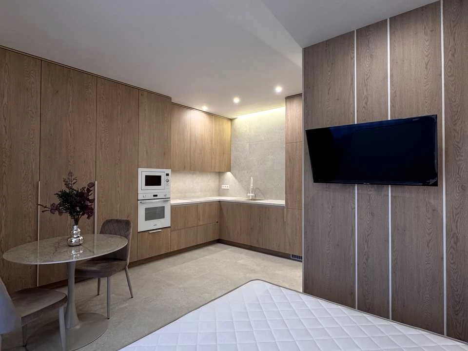 Apartment. Uzhhorod, Verbny Prospect.