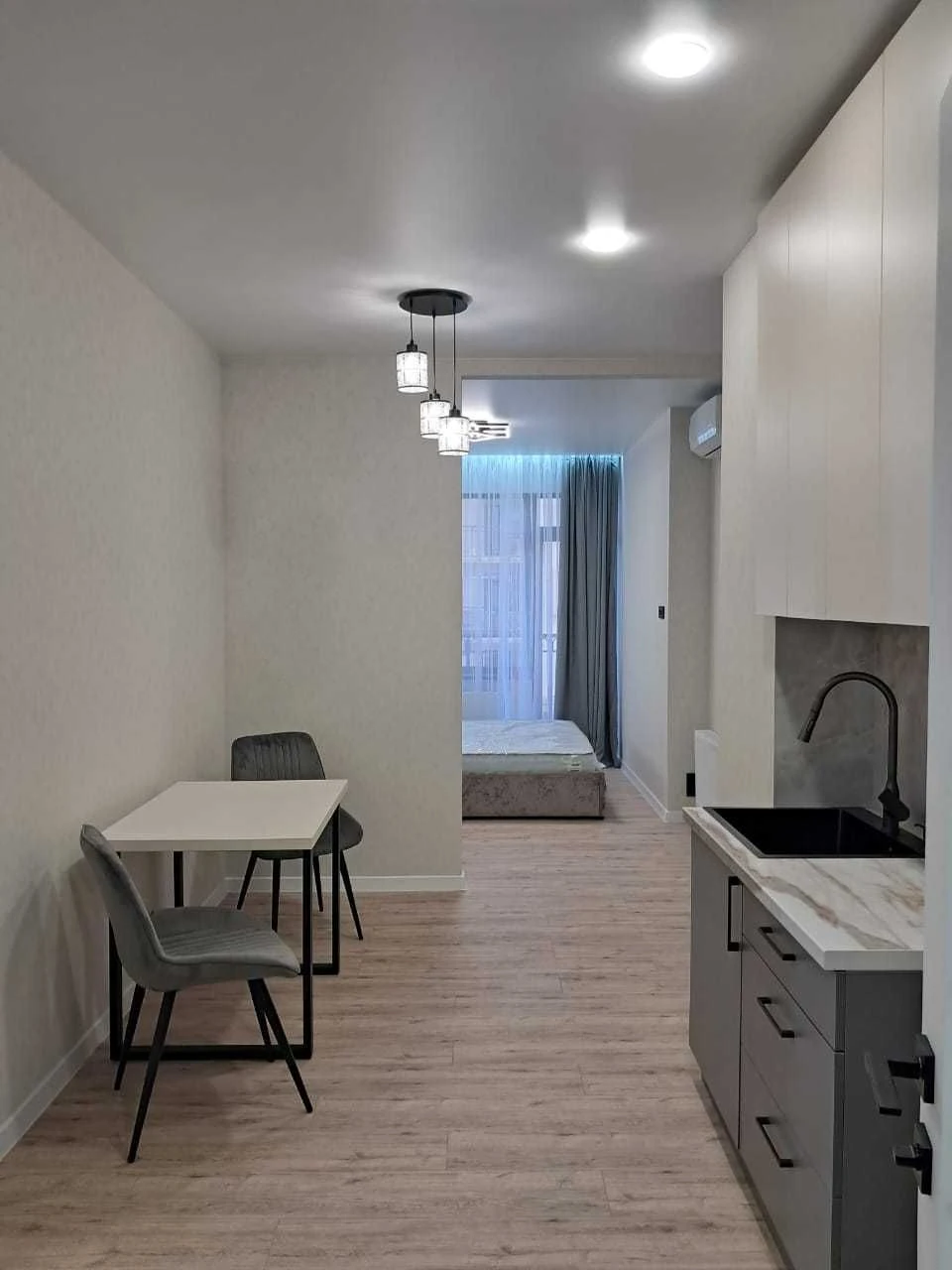 For Sale: 1-bedroom apartment, Designer renovation, Owner