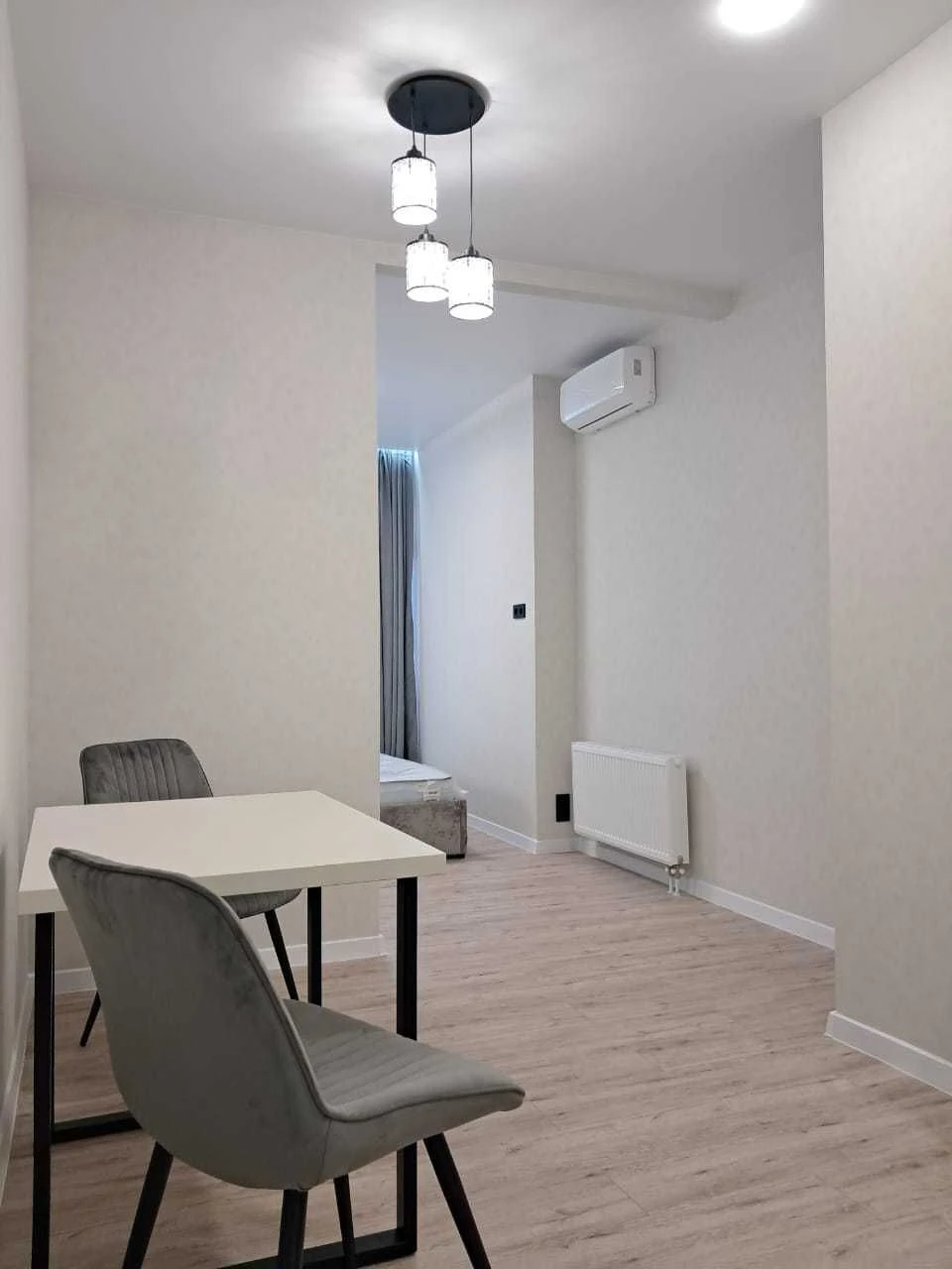 For Sale: 1-bedroom apartment, Designer renovation, Owner