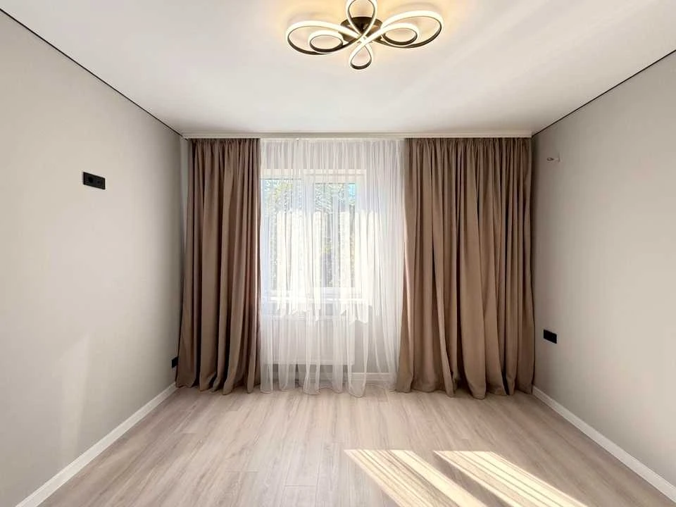 House.  Nemyrivske Shosse, Vinnya