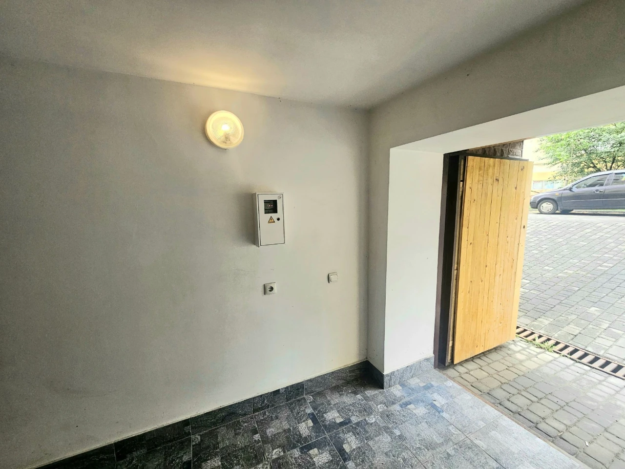 For Sale: Garage. Troleybusna 24