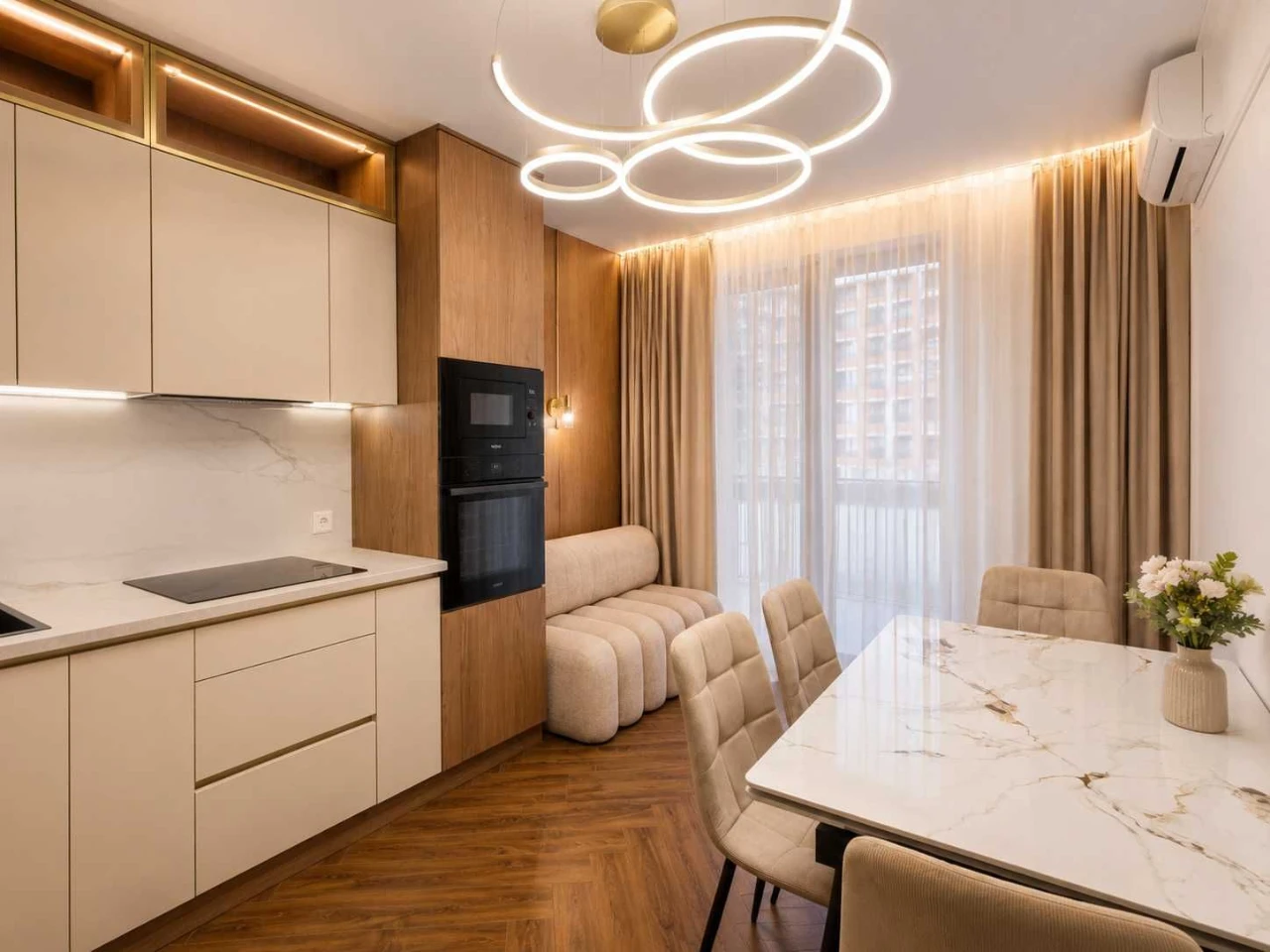 Sale of a 2-bedroom apartment in the Park Land complex