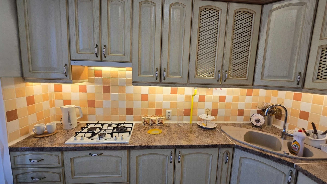 3-bedroom apartment on Ivan Franko Street