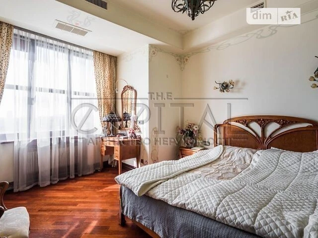 Продаж 4к квартири 158 кв. м на вул. Ковпака 17 • ID 3471938