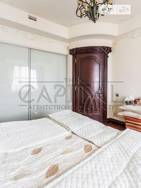 Продаж 4к квартири 158 кв. м на вул. Ковпака 17 • ID 3471938
