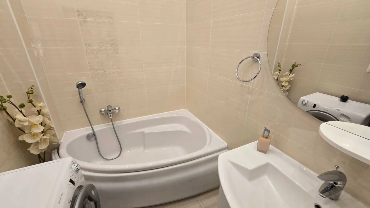 3-bedroom apartment on Ivan Franko Street