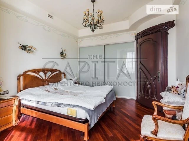 Продаж 4к квартири 158 кв. м на вул. Ковпака 17 • ID 3471938