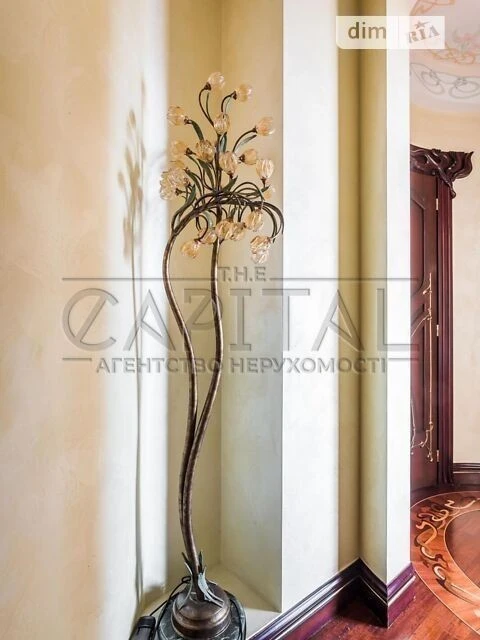 Продаж 4к квартири 158 кв. м на вул. Ковпака 17 • ID 3471938