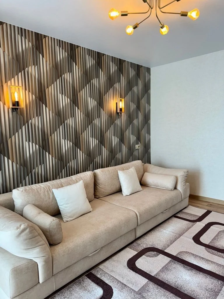 Luxury 2-bedroom apartment with a lake view