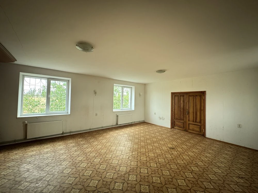 For sale, a nice house in Varvovka