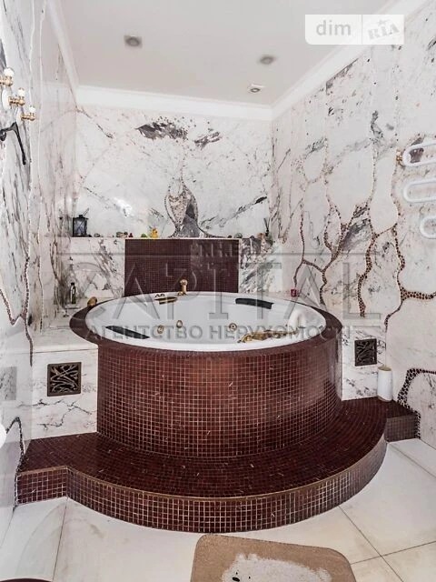 Продаж 4к квартири 158 кв. м на вул. Ковпака 17 • ID 3471938
