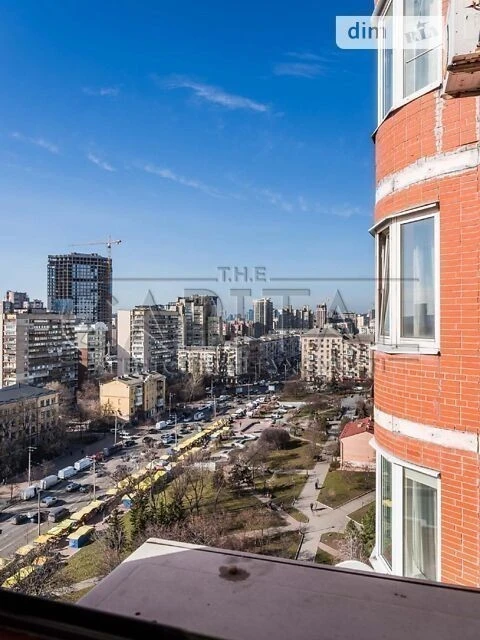 Продаж 4к квартири 158 кв. м на вул. Ковпака 17 • ID 3471938