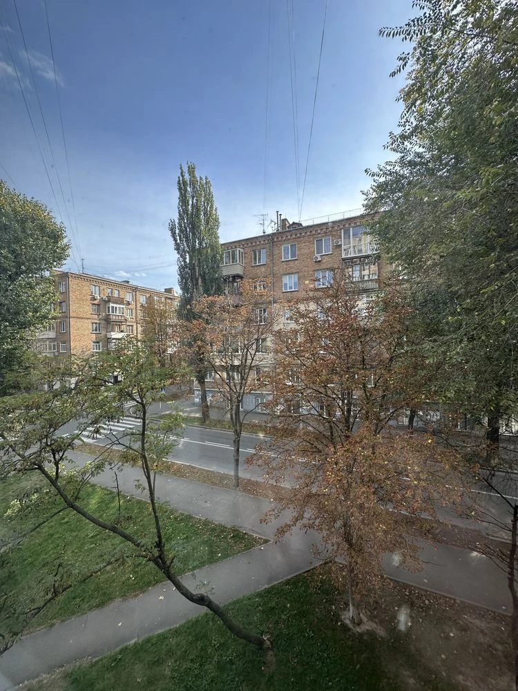 1-х кімнатна квартира, метро Святошин, Житомирська