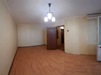 Apartment. Priberechna St.