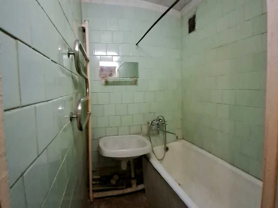 Apartment. Priberechna St.