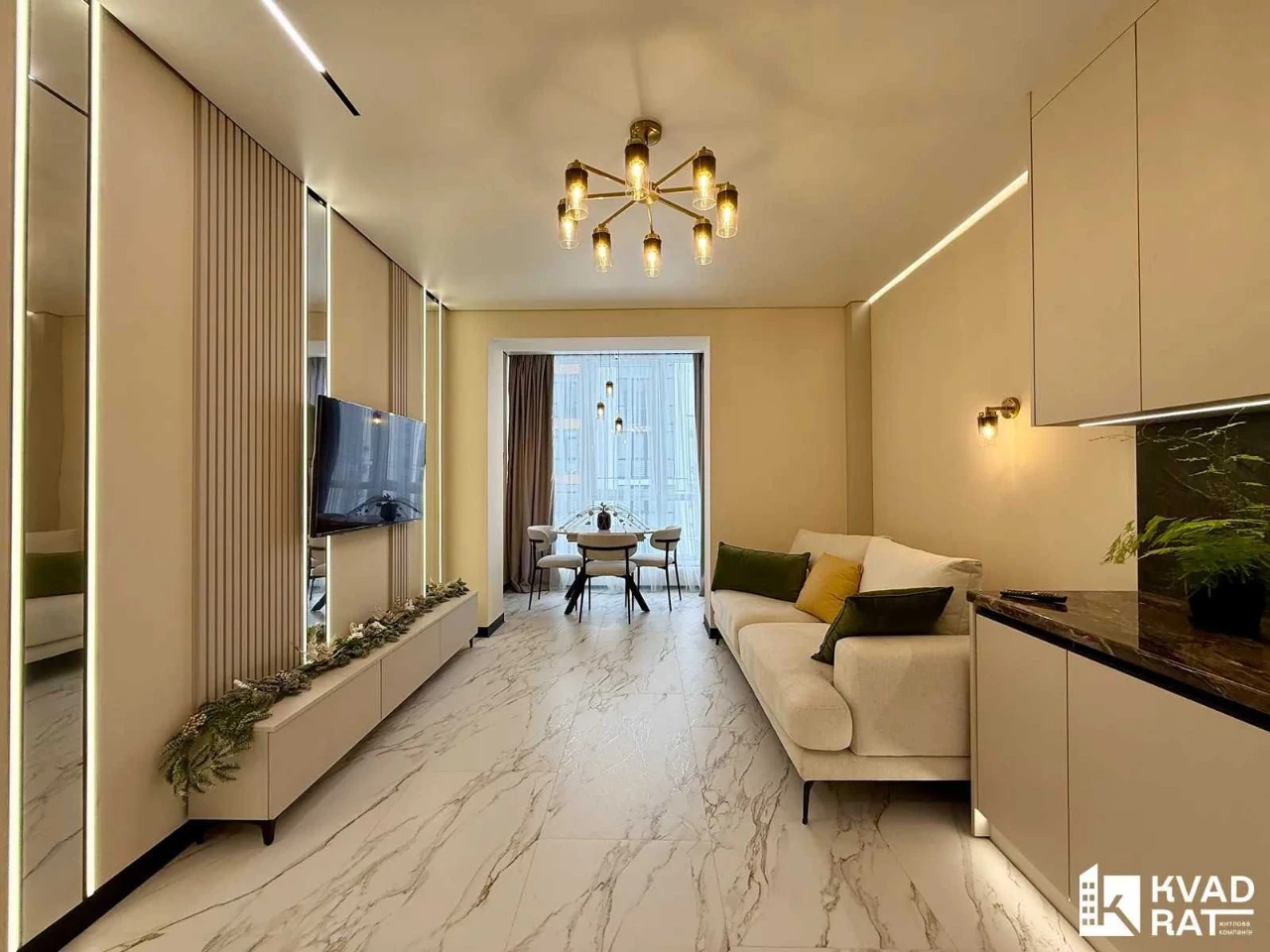 LAKE 2-bedroom designer renovation