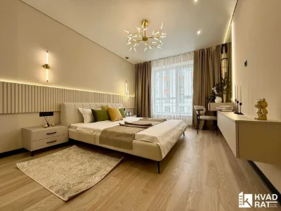 LAKE 2-bedroom designer renovation