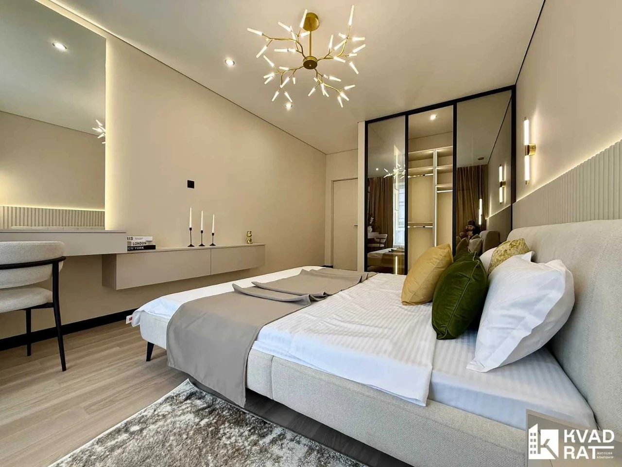 LAKE 2-bedroom designer renovation