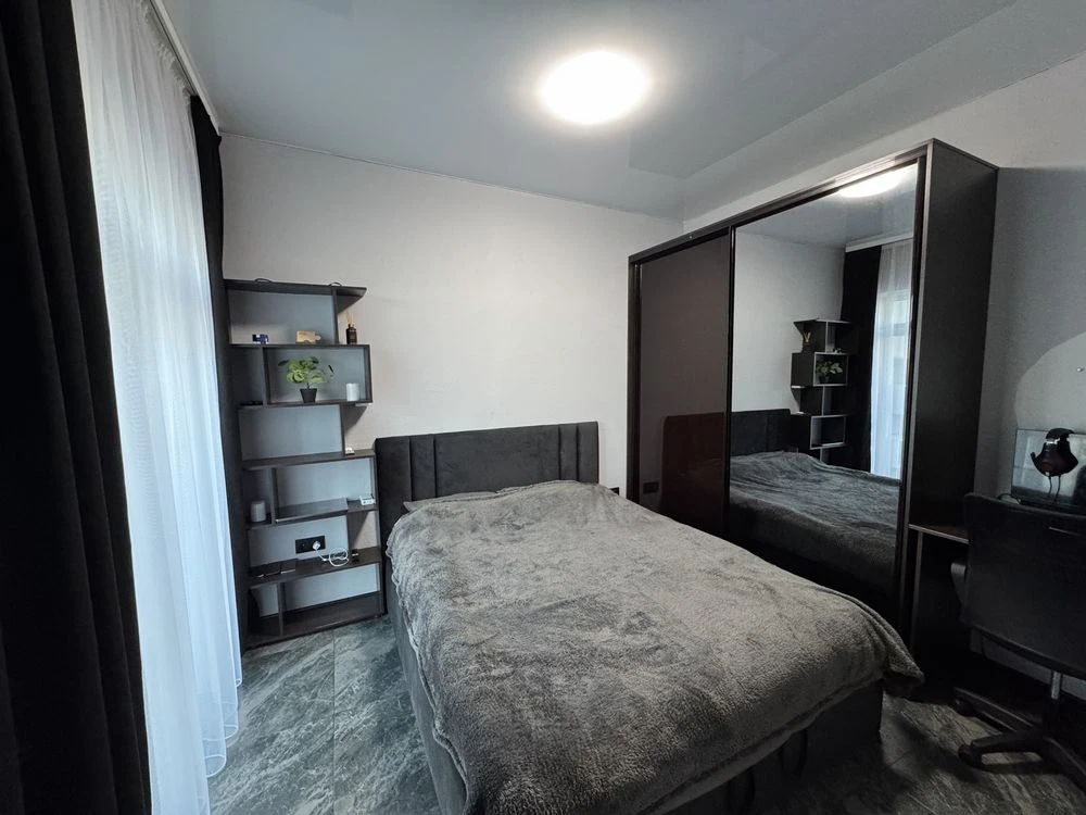 1к Suzirya, two separate rooms