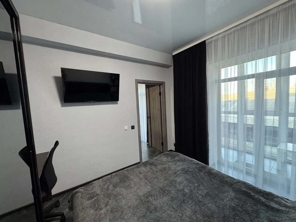 1к Suzirya, two separate rooms