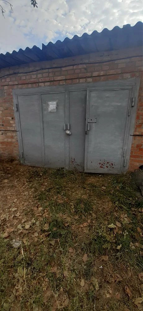 Продам гараж Мрія 101 мікрорайон