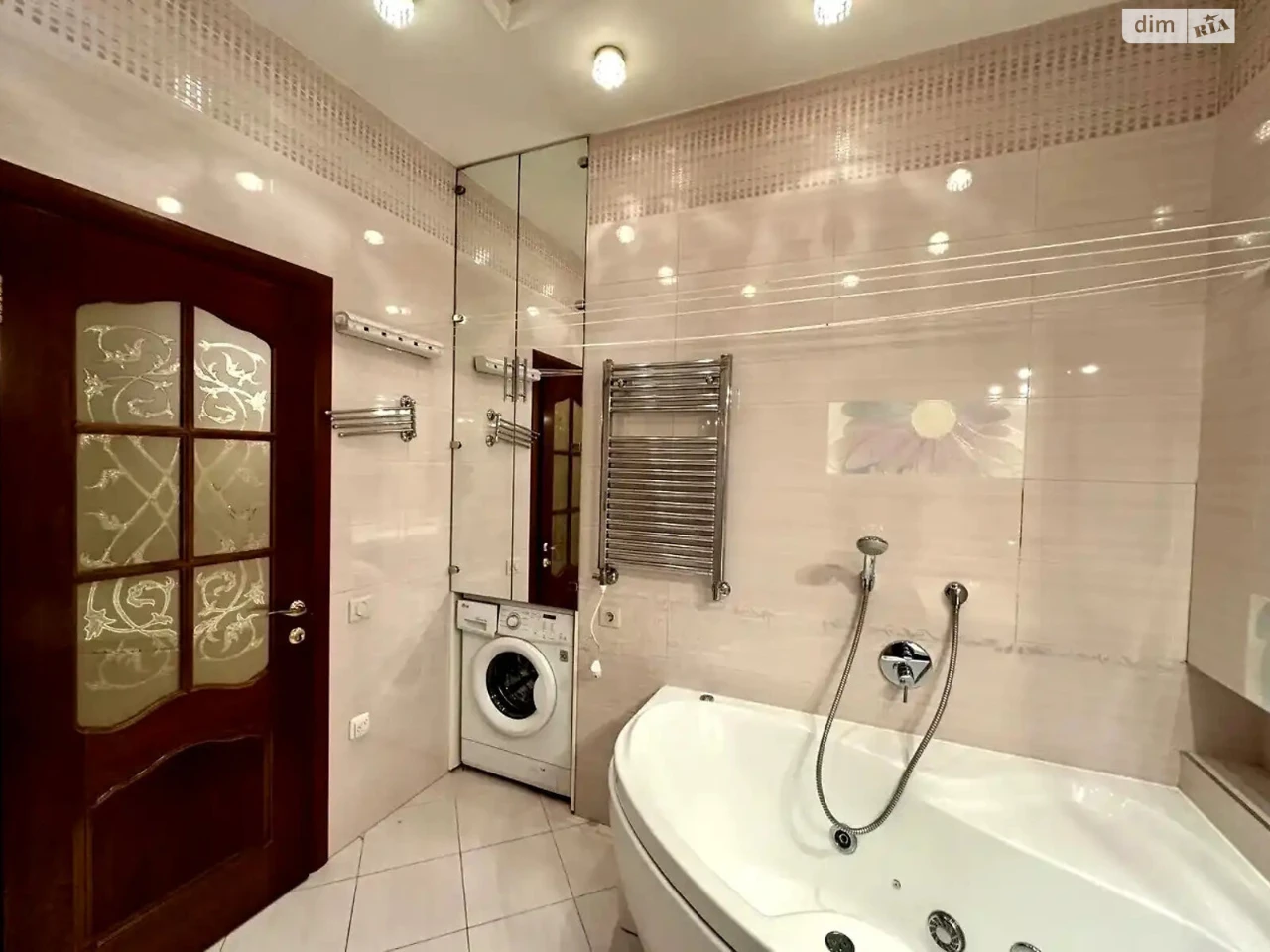 Apartment for Sale - Obolonnaya