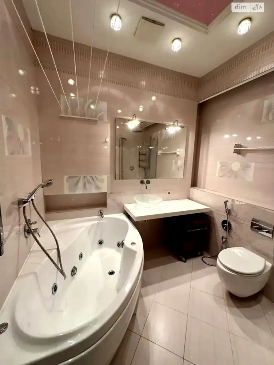 Apartment for Sale - Obolonnaya