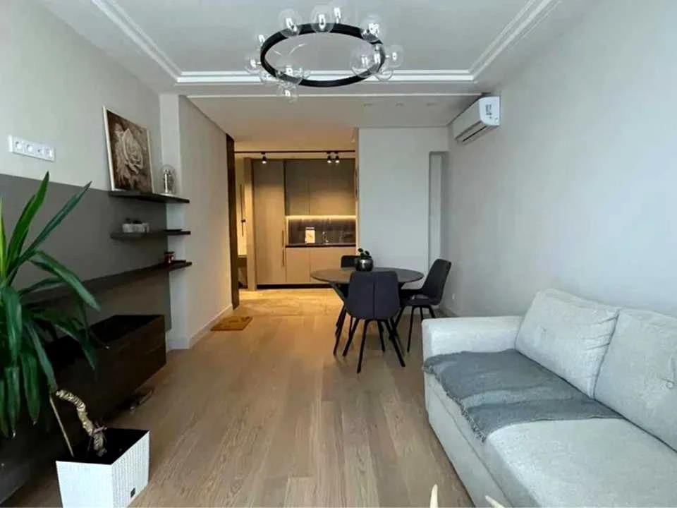 Apartment. Kyiv, Hlibochyska Street